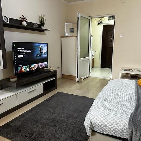 Reeas Apartament Timişoara Exteriör bild
